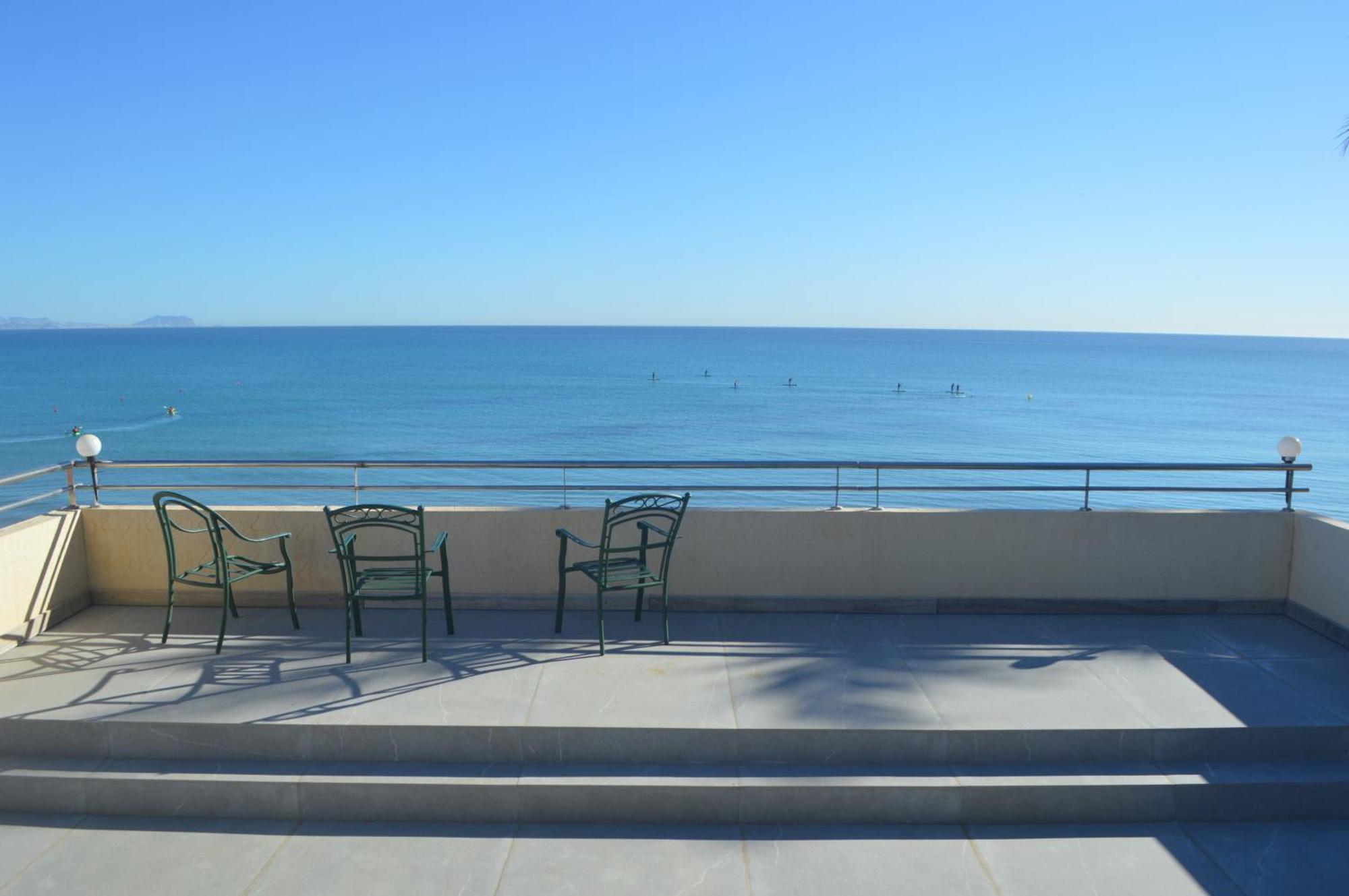Excepcional Apartamento Amanecer Al Borde De Playa Y Mar, En Chalet Roquetes อาลิกันเต ภายนอก รูปภาพ