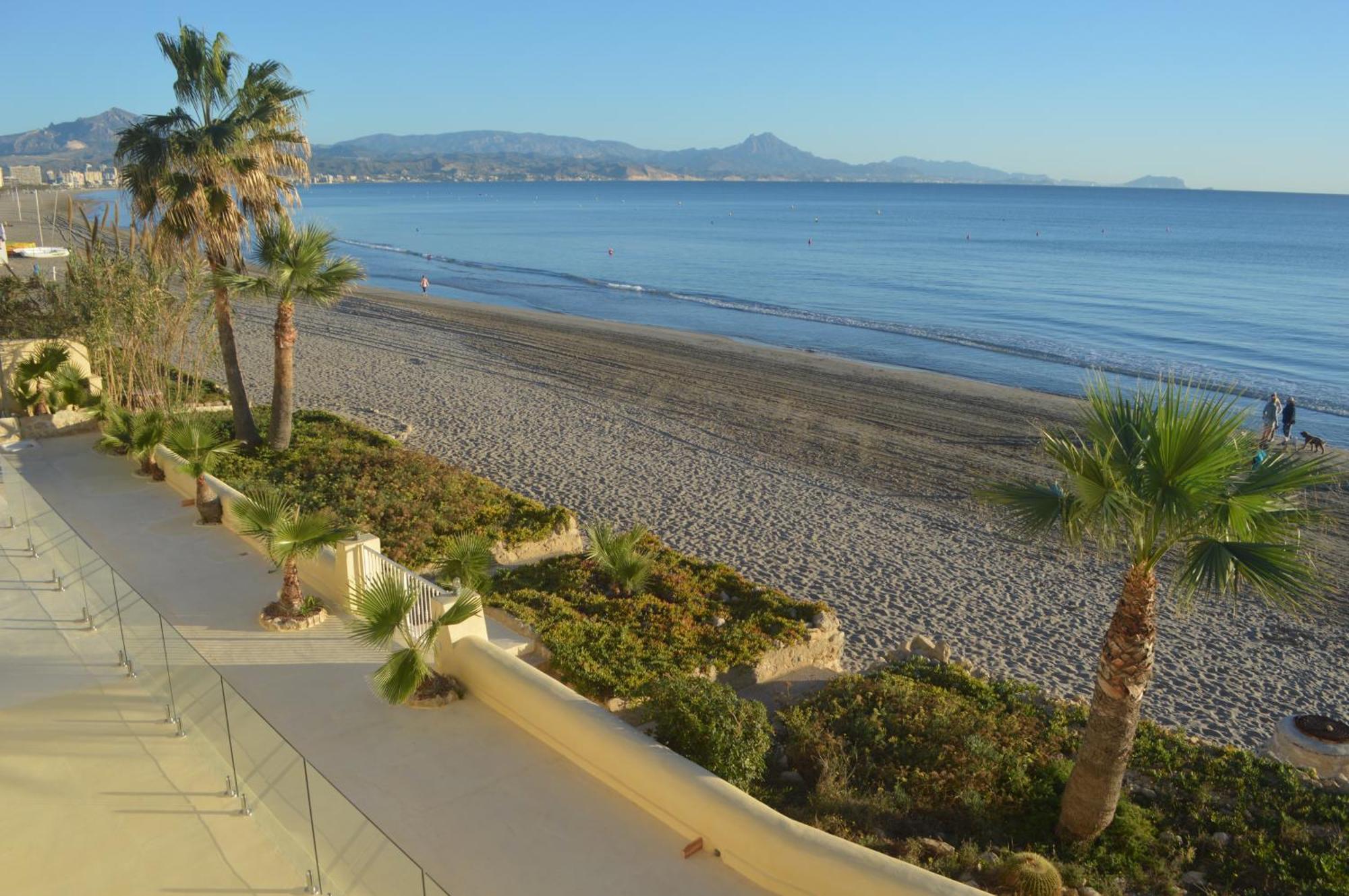 Excepcional Apartamento Amanecer Al Borde De Playa Y Mar, En Chalet Roquetes อาลิกันเต ภายนอก รูปภาพ